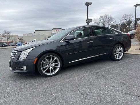 Used 2013 Cadillac XTS Premium image 1