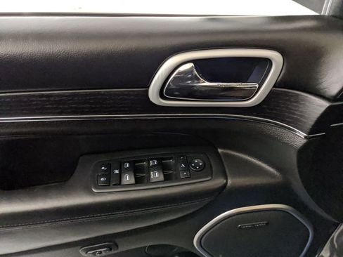 Used 2018 Jeep Grand Cherokee Summit image 21