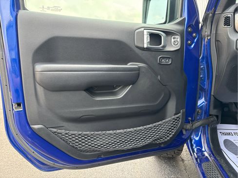 Used 2019 Jeep Wrangler Unlimited Sport S image 24