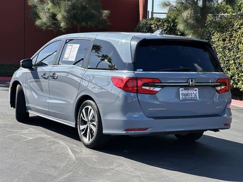 Used 2023 Honda Odyssey Touring image 4
