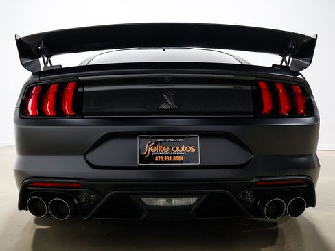 Used 2022 Ford Mustang Shelby GT500 w/ Carbon Fiber Track Pack RWD image 65