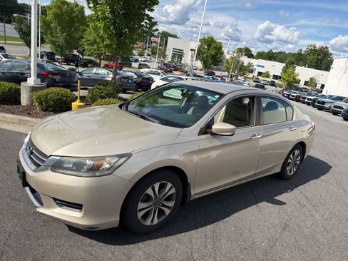 Used 2014 Honda Accord LX image 5