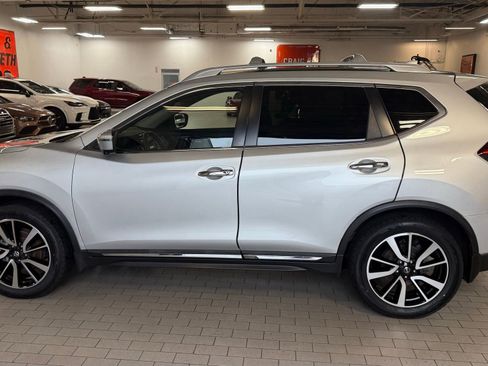 Used 2019 Nissan Rogue SL w/ Premium Package FWD image 8