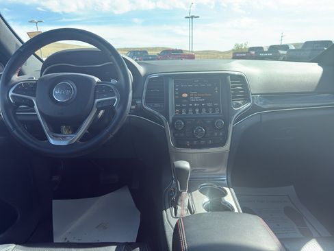 Used 2018 Jeep Grand Cherokee Trailhawk w/ Trailhawk Luxury Group image 13