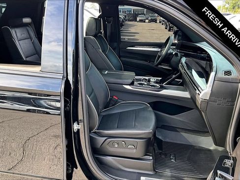 Used 2025 Cadillac Escalade Sport w/ Touring Package AWD/4WD image 30