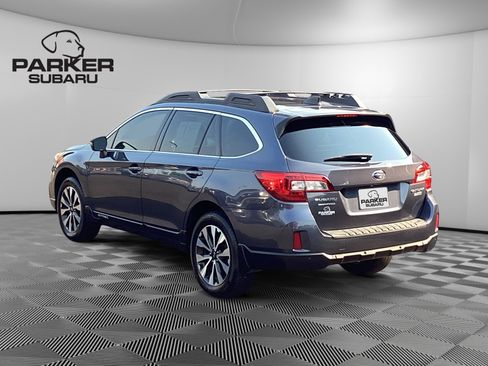 Used 2017 Subaru Outback 2.5i Limited AWD/4WD image 3