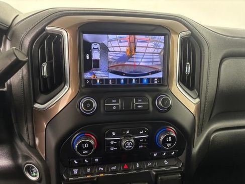 Used 2020 Chevrolet Silverado 2500 High Country w/ Z71 Off-Road Package AWD/4WD image 19