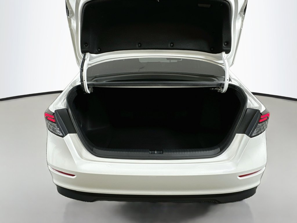Certified 2025 Honda Accord LX image 22