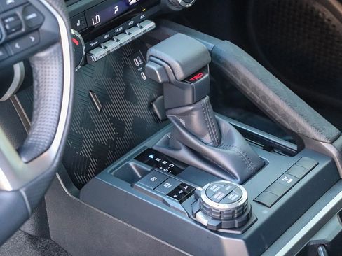 Certified 2025 Toyota Tacoma TRD Off-Road image 23