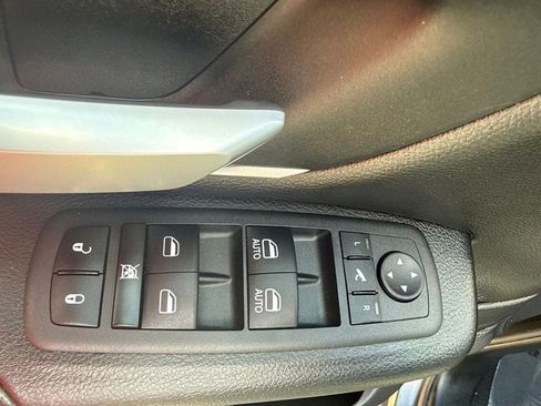 Used 2023 RAM 1500 Big Horn AWD/4WD image 24