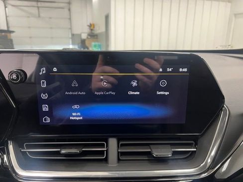 New 2026 Chevrolet Trax RS w/ Sunroof Package FWD image 9