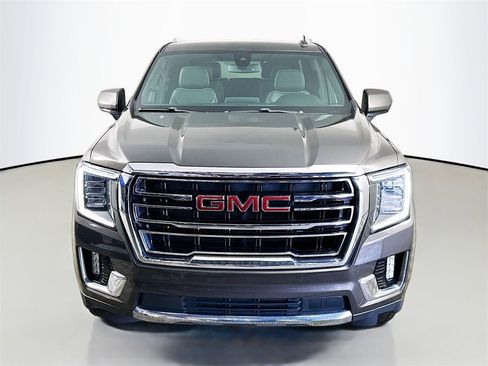 Used 2021 GMC Yukon SLT image 2