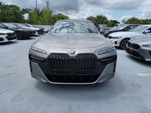 New 2026 BMW 760i xDrive w/ Executive Package AWD/4WD image 2