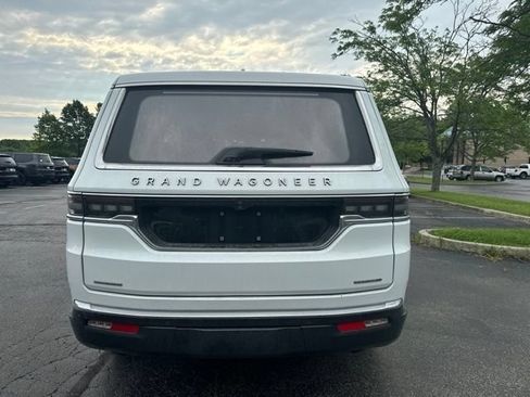 Used 2022 Jeep Grand Wagoneer Series III AWD/4WD image 4