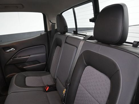 Used 2017 Chevrolet Colorado Z71 image 17