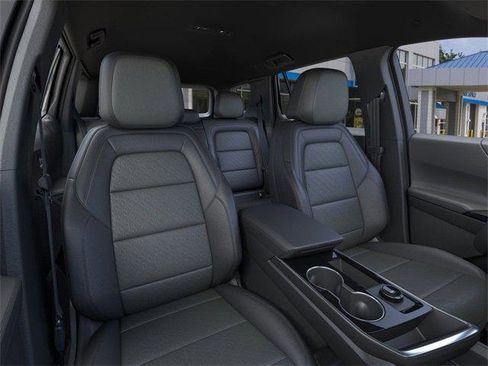 New 2026 Chevrolet Equinox LT w/ Convenience Package II image 16