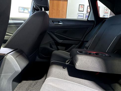 Used 2025 Volkswagen Jetta Sport FWD image 35