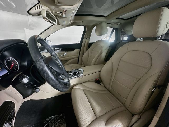 Used 2016 Mercedes-Benz GLC 300 image 21