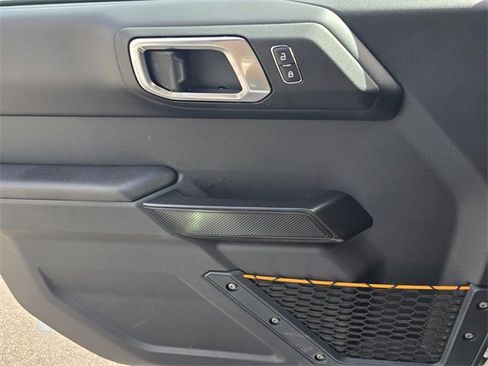 Used 2024 Ford Bronco Badlands image 25