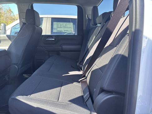 New 2026 Chevrolet Silverado 2500 Custom w/ Z71 Off-Road Package image 24