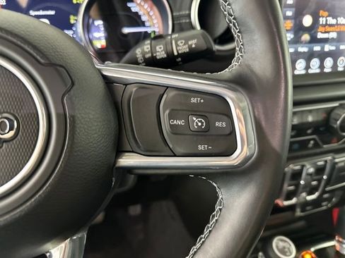 Used 2023 Jeep Wrangler Unlimited Sahara w/ Cold Weather Group AWD/4WD image 16