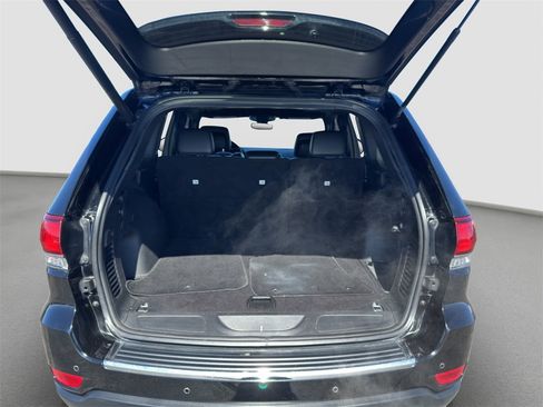 Used 2021 Jeep Grand Cherokee Limited image 20