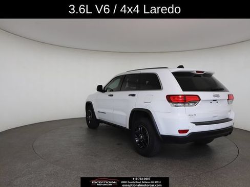 Used 2020 Jeep Grand Cherokee Laredo AWD/4WD image 11