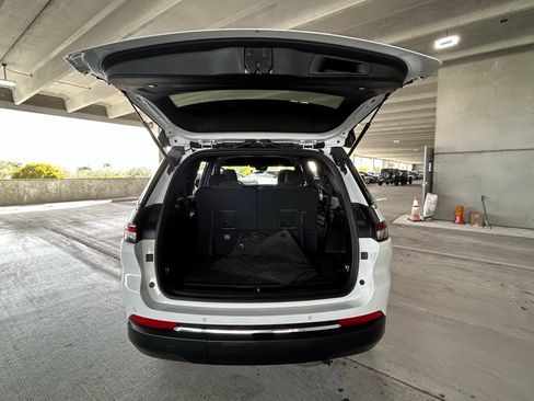 Used 2025 Jeep Grand Cherokee L Laredo image 43