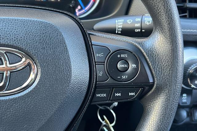 Certified 2023 Toyota RAV4 LE AWD/4WD image 26