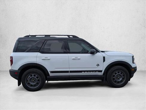 Certified 2024 Ford Bronco Sport Outer Banks AWD/4WD image 2