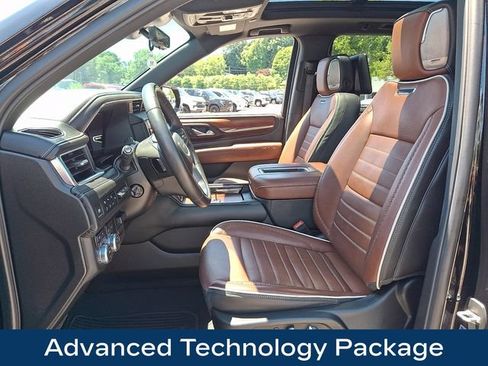 Used 2024 GMC Yukon XL Denali Ultimate AWD/4WD image 2