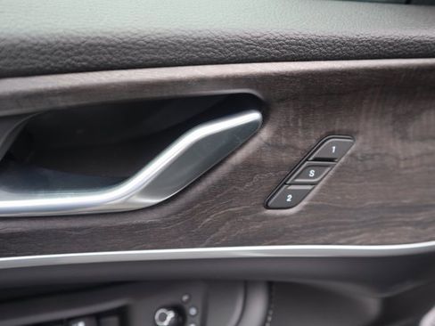 New 2025 Jeep Grand Cherokee Limited w/ Trailer Tow Package image 8