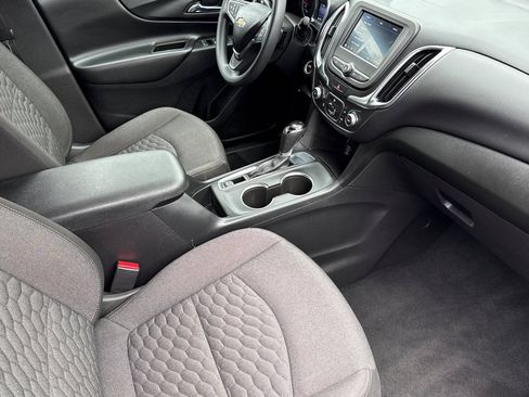 Used 2021 Chevrolet Equinox LT FWD image 17