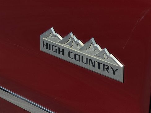 Used 2018 Chevrolet Silverado 2500 High Country w/ Duramax Plus Package image 10