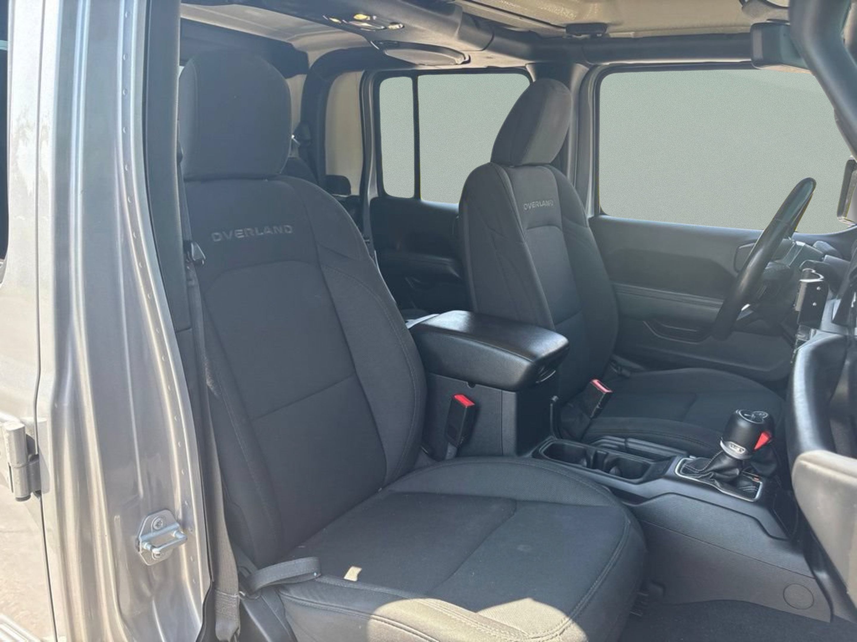 Used 2020 Jeep Gladiator Overland AWD/4WD image 24