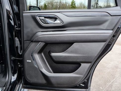 Used 2023 GMC Yukon SLT image 42