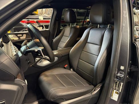 Used 2025 Mercedes-Benz GLS 450 4MATIC image 15