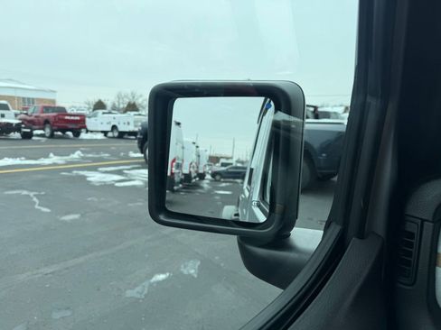 Used 2024 Jeep Wrangler Willys image 17