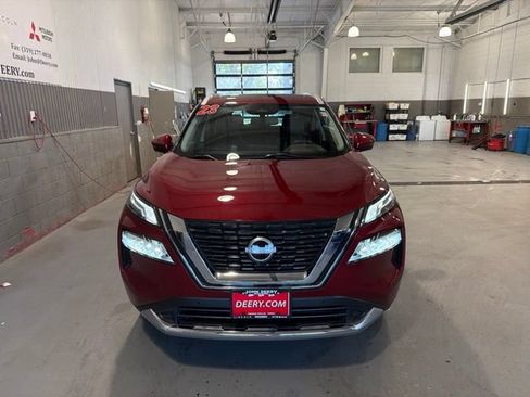 Certified 2023 Nissan Rogue Platinum AWD/4WD image 9