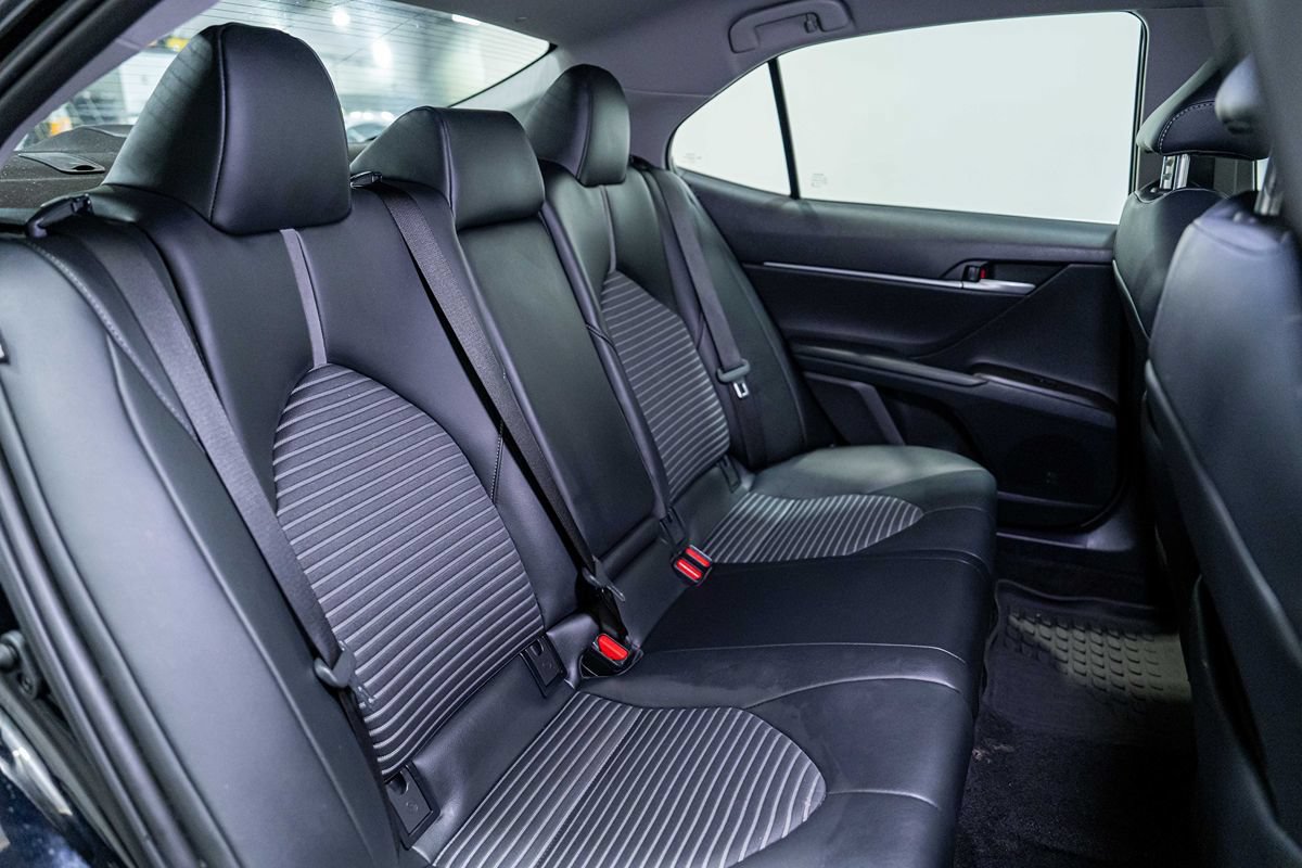 Used 2023 Toyota Camry SE w/ Convenience Package FWD image 17