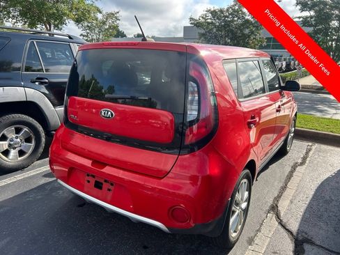 Used 2017 Kia Soul + w/ Audio Package FWD image 5