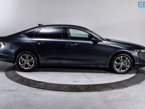 Used 2023 Honda Accord EX image 7