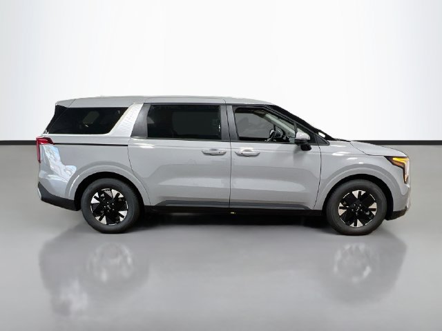 New 2027 Kia Carnival LXS FWD image 8
