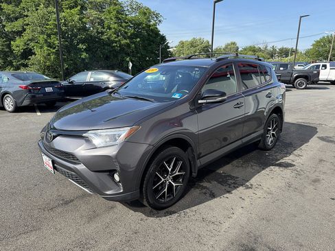 Used 2017 Toyota RAV4 SE AWD/4WD image 2