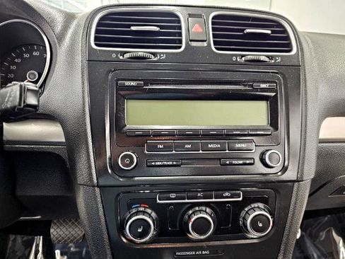 Used 2011 Volkswagen Golf 4dr HB Auto image 13