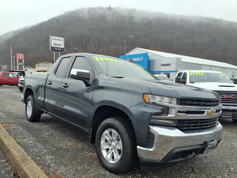 Used 2020 Chevrolet Silverado 1500 LT image 1