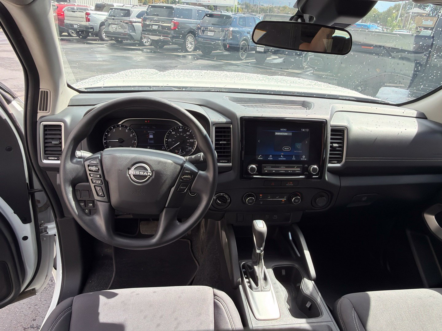 Used 2022 Nissan Frontier SV AWD/4WD image 6