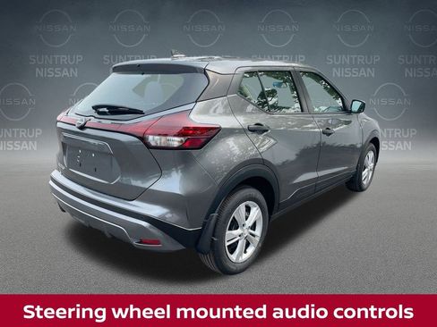 New 2025 Nissan Kicks Play S image 17