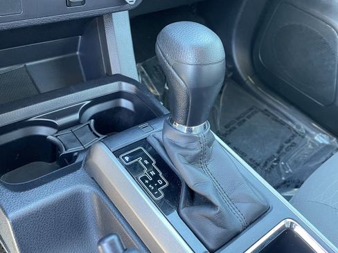 Used 2017 Toyota Tacoma SR5 image 30