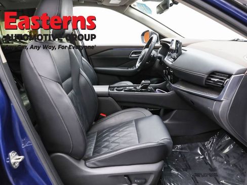 Used 2023 Nissan Rogue Platinum image 27